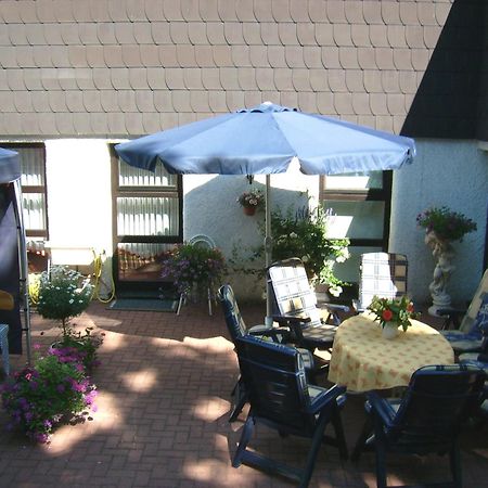 Gaestehaus Hochrhoenblick Schonau an der Brend Exterior photo