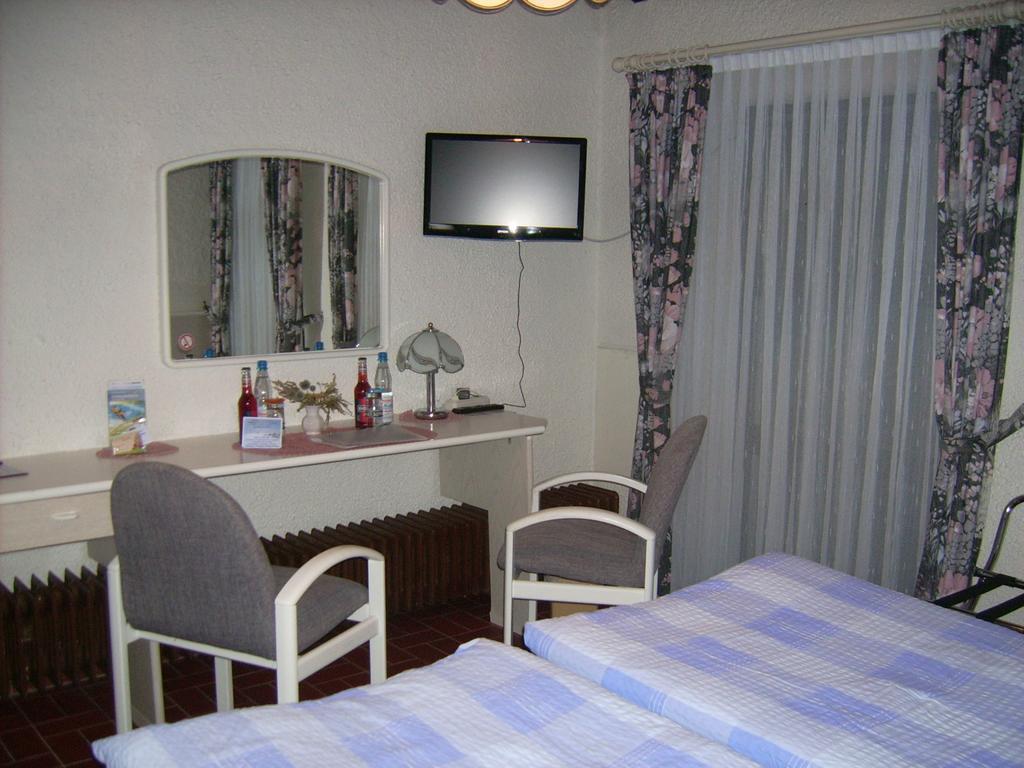 Gaestehaus Hochrhoenblick Schonau an der Brend Room photo