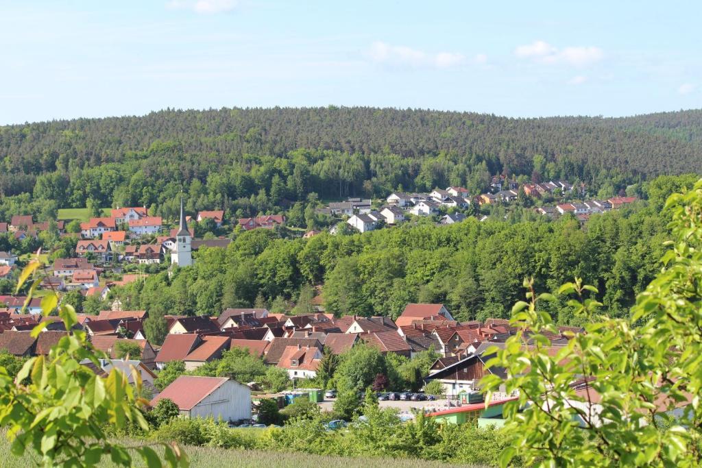 Gaestehaus Hochrhoenblick Schonau an der Brend Exterior photo