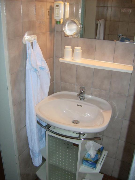 Gaestehaus Hochrhoenblick Schonau an der Brend Room photo